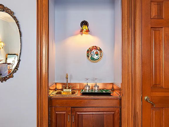 3rd image of 56 Irving Pl #2