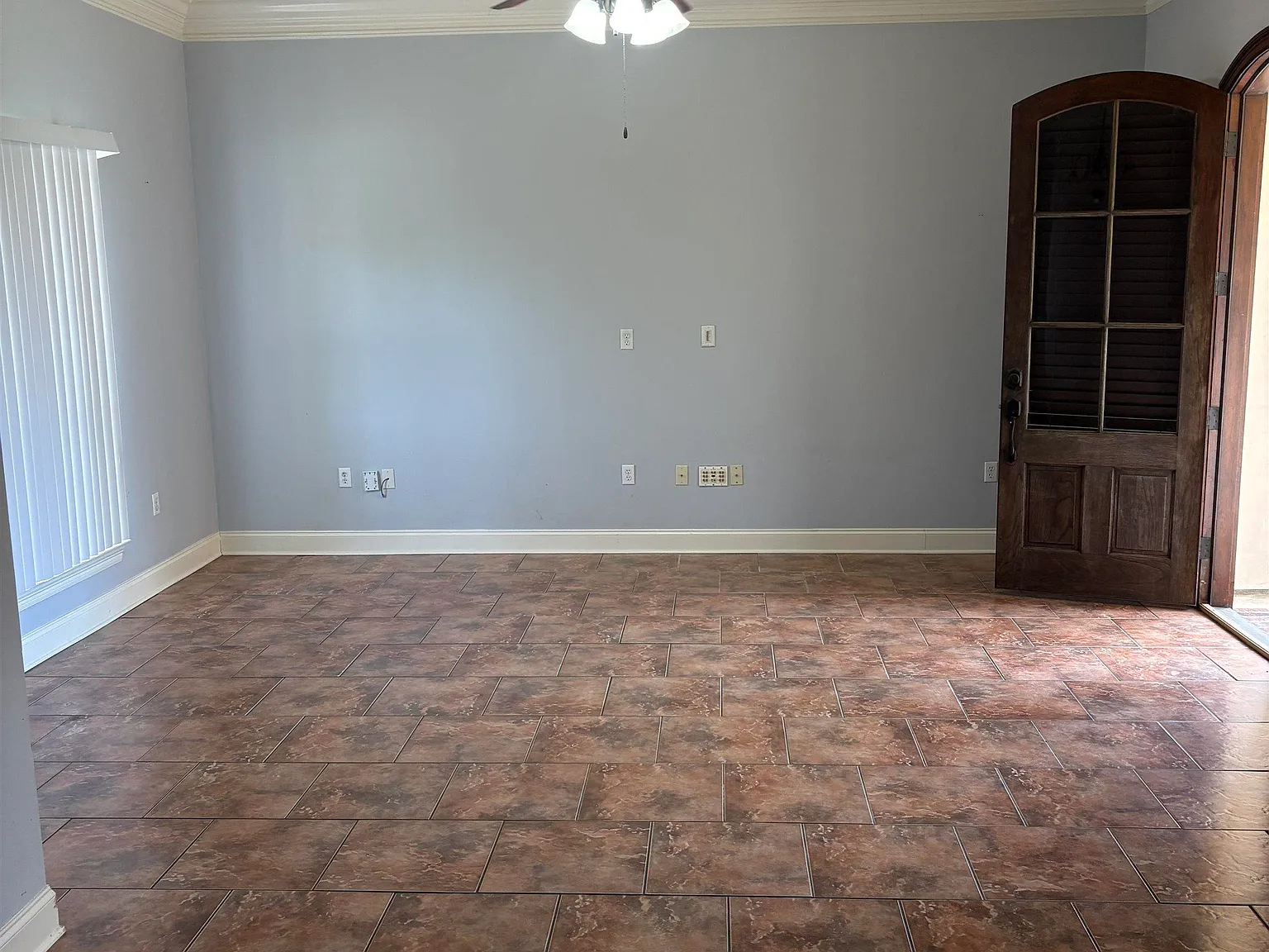 3 bed, 1468 sqft, $2,000 — Photo 4