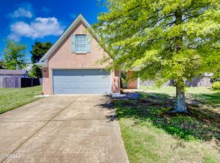 10678 Pecan Meadow Dr, Olive Branch, MS 38654