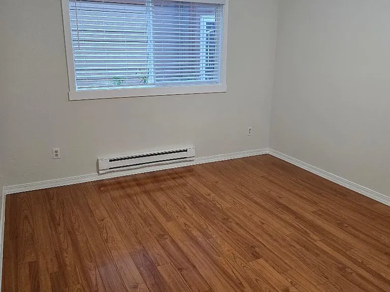 14300 Stone Ave N #A — Photo 11