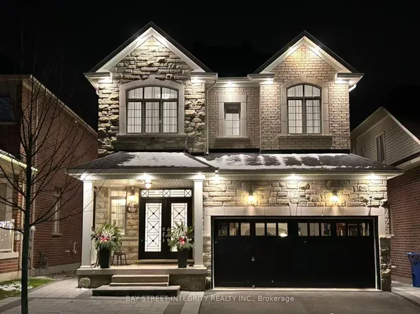 170 Crane St, Aurora, ON L4G 0W2