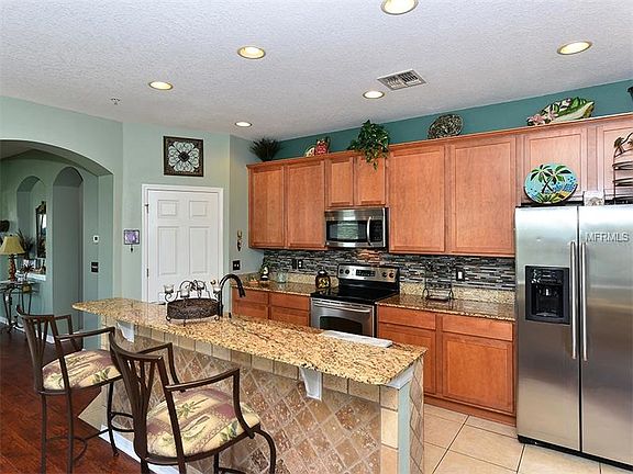 3rd image of 8664 Karpeal Dr #208