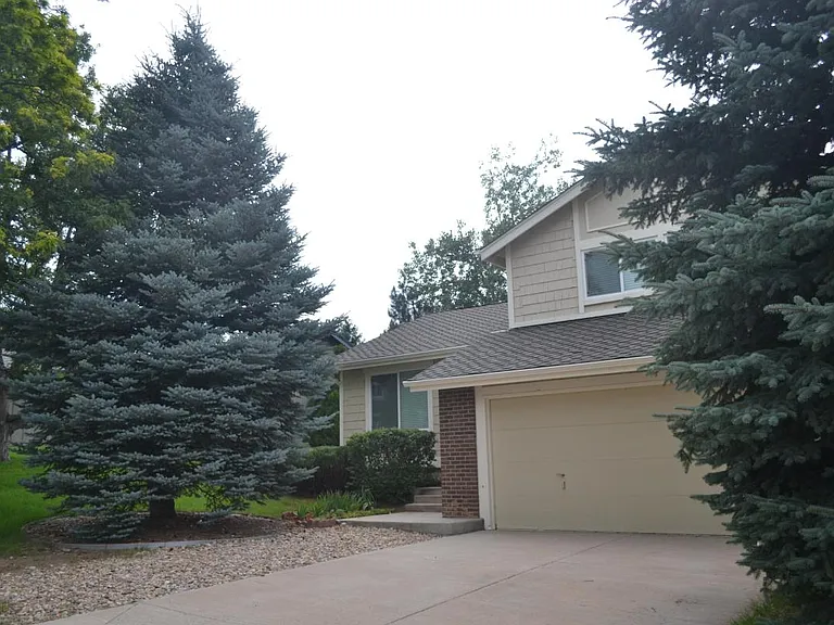 6086 S Kingston Cir — Photo 1