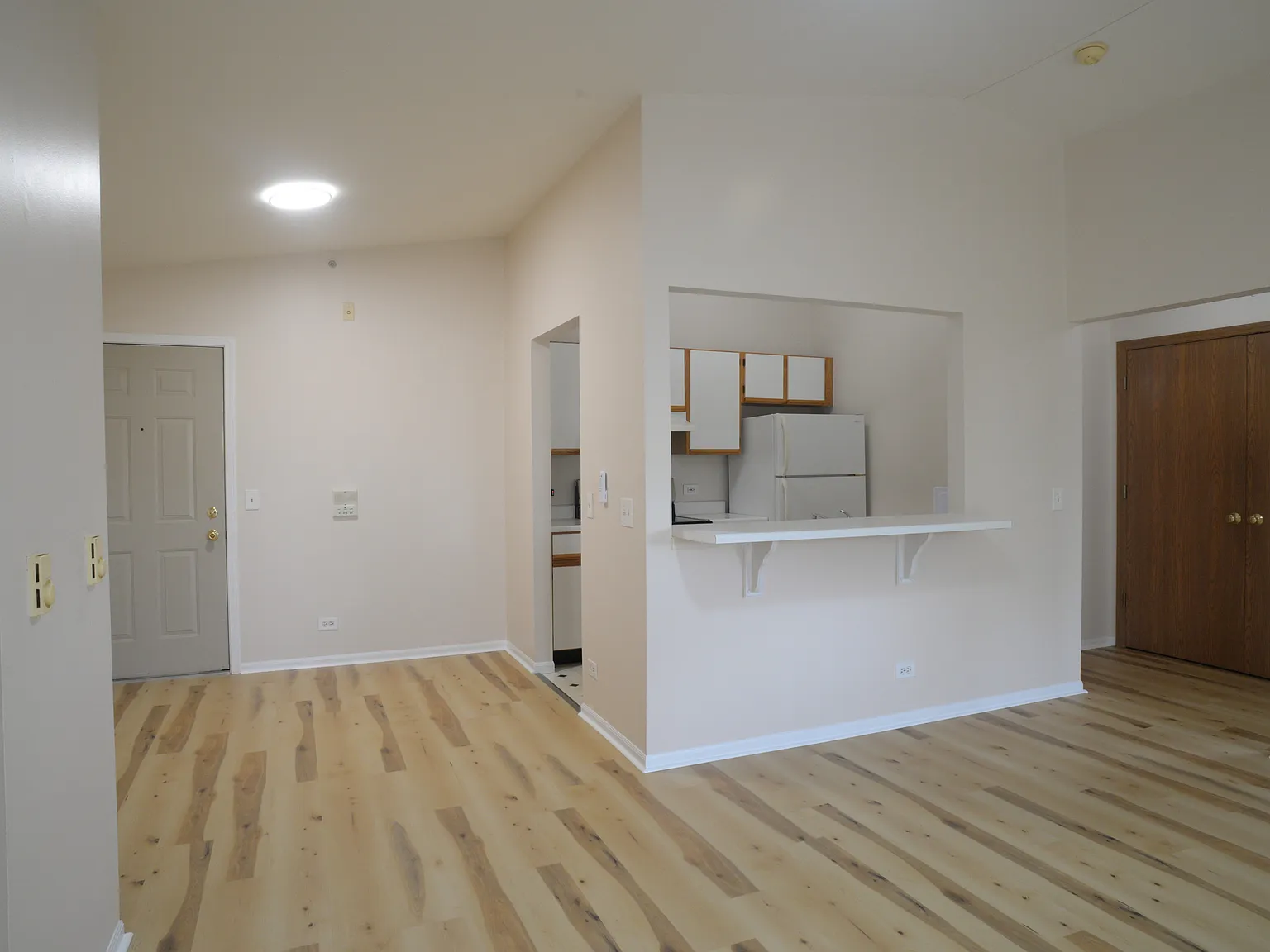 1 bed, 730 sqft, $1,450 — Photo 3