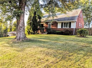 6 Maple St, Finleyville, PA 15332