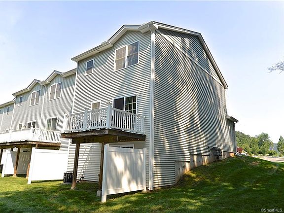 3rd image of 30 Gianna Dr #30