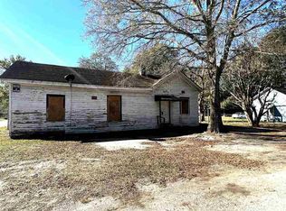 10 Lee St, Bennettsville, SC 29512