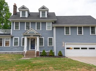 917 Brunswick Rd, Cleveland Heights, OH 44112