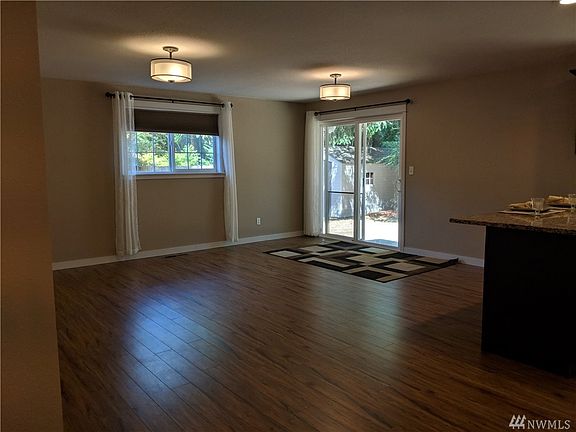 4th image of 7124 5th Ave SE