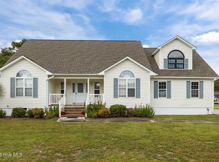 102 Tar Kiln Ln, Newport, NC 28570