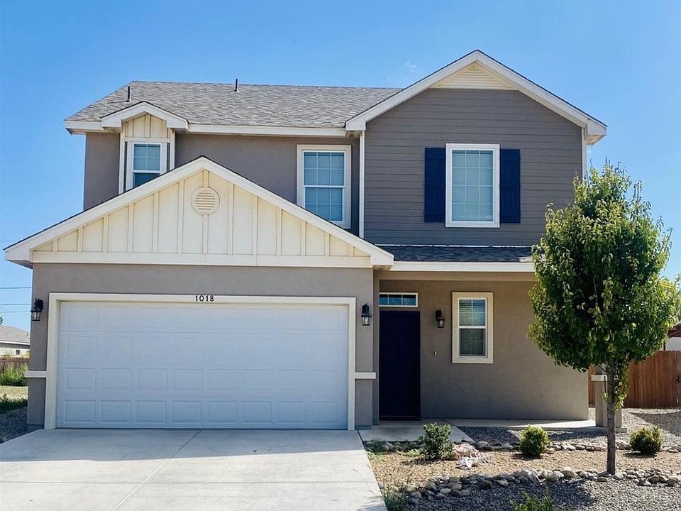 1st image of 1018 Clover Ln