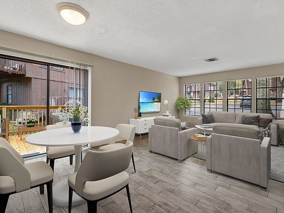 3rd image of 2273 Shady Timbers Cir APT C