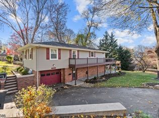 2 Hillspring Rd, Sparta, NJ 07871