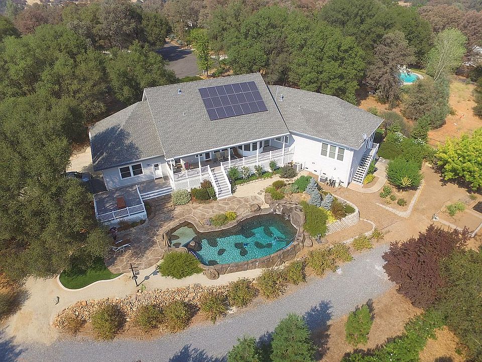 2nd image of 4022 Pheasant Knoll Ct