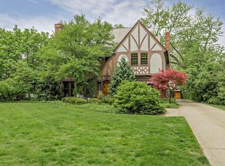 2842 Fontenay Rd, Shaker Heights, OH 44120