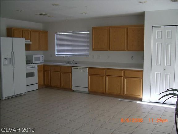5th image of 8537 Hidden Pines Ave
