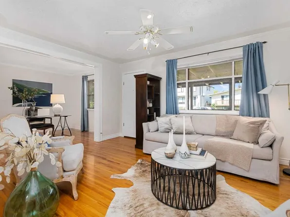 8335 N 47th Ave NW, Calgary, AB T3B 1Z6