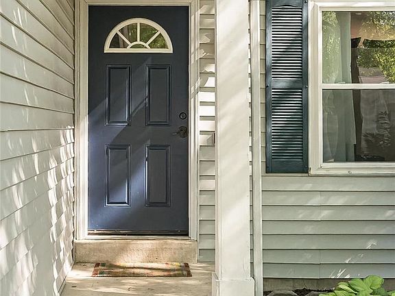 4th image of 5070 Danielle Dr