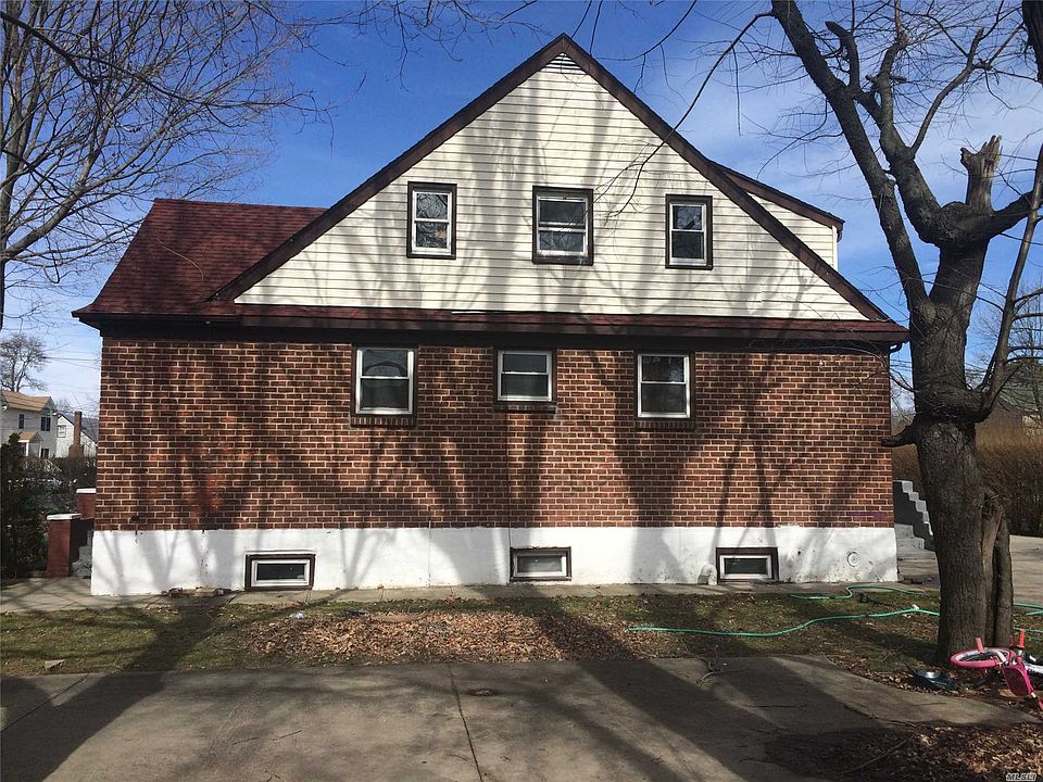 2nd image of 51 Eisenhower Ave