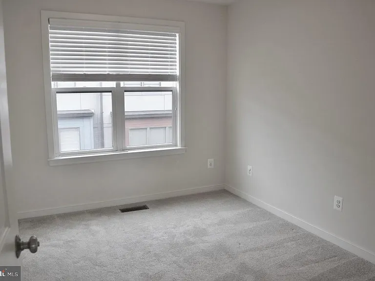 2949 Stella Blue Ln — Photo 11