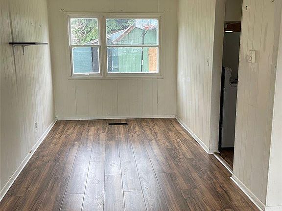 3rd image of 1215 McCarty Ave