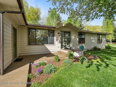 1160 W Brangus Dr, Jackson, WY, 83001