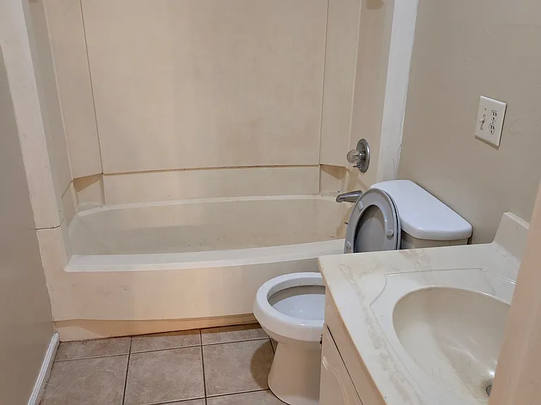 106 Bryan St #A — Photo 5