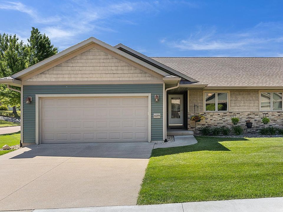 1st image of 609 4th AVENUE N N