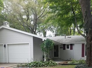 3830 S 32nd Pl, Lincoln, NE 68502