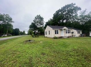 908 SE 7th St, Wagoner, OK 74467