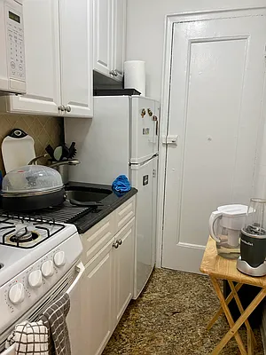 Rented by Compass | media 13