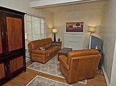 4th image of 351 Riverview Dr