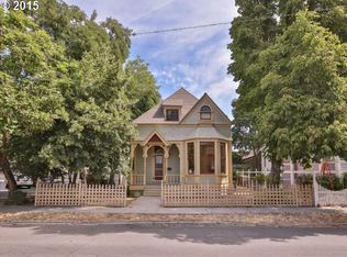 417 E 4th St, The Dalles, OR 97058