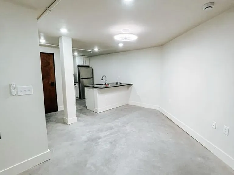 1201 N Central St #3 — Photo 2