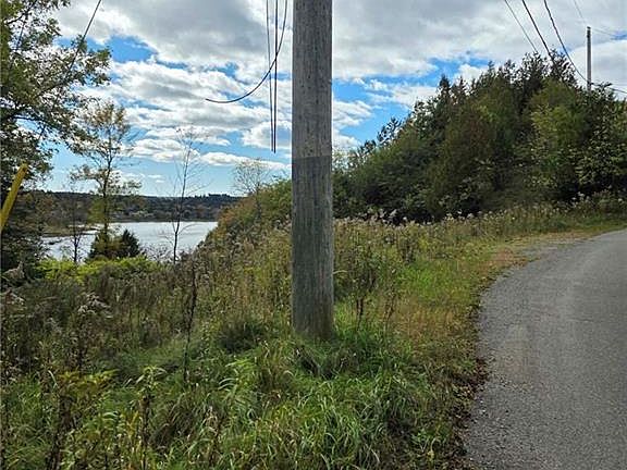 4th image of 372 Highland Rd