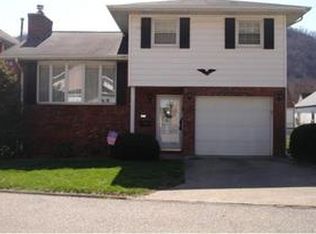 123 W Gardner Ave, Belle, WV