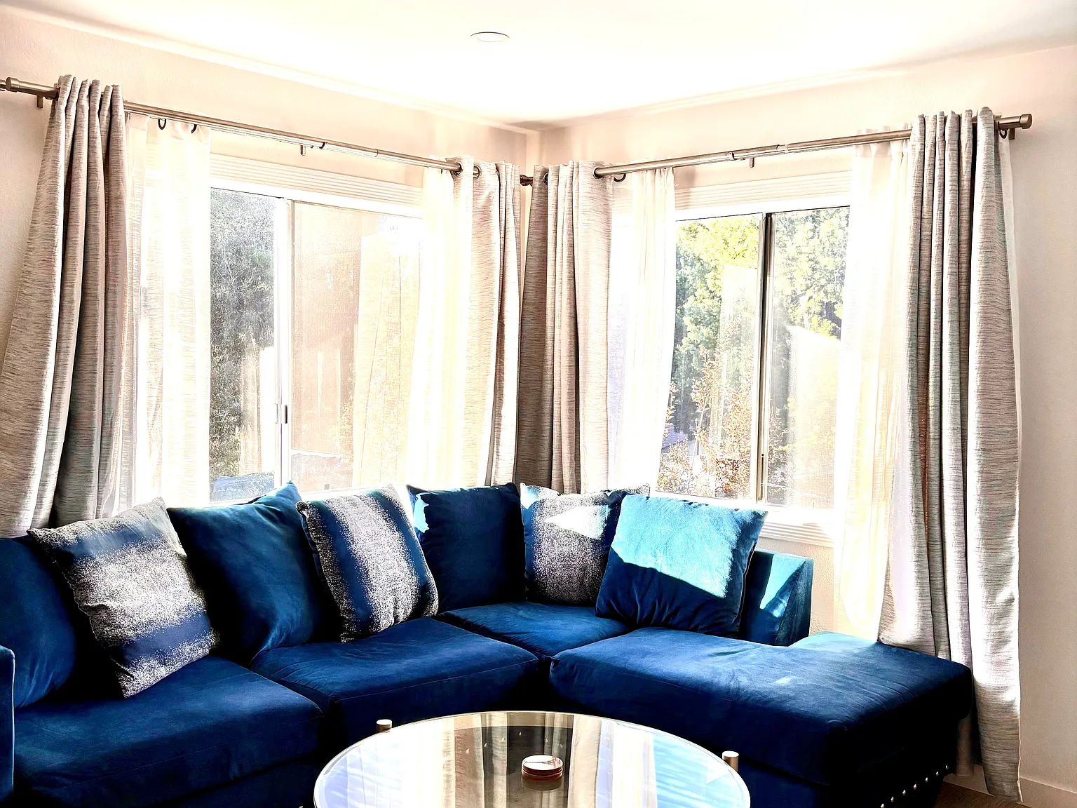 2 bed, 868 sqft, $6,500 — Photo 4
