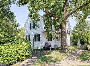 3 Saint Dunstans Garth, Baltimore, MD 21212