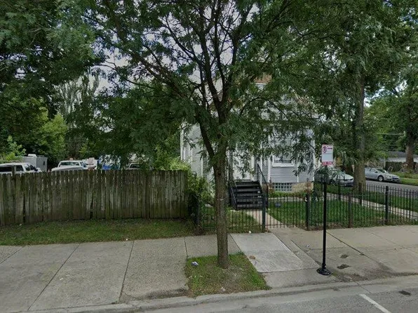 121 W 119th St, Chicago, IL 60628