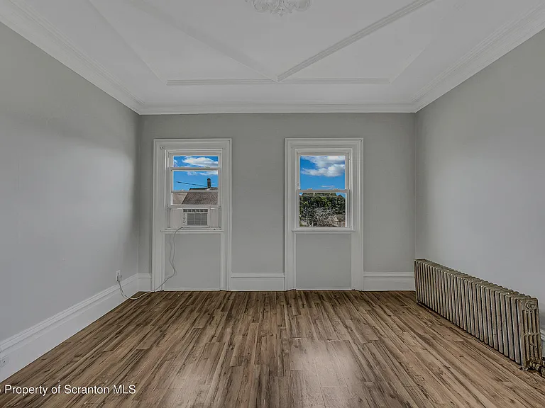 301 N Bromley Ave #1 — Photo 10