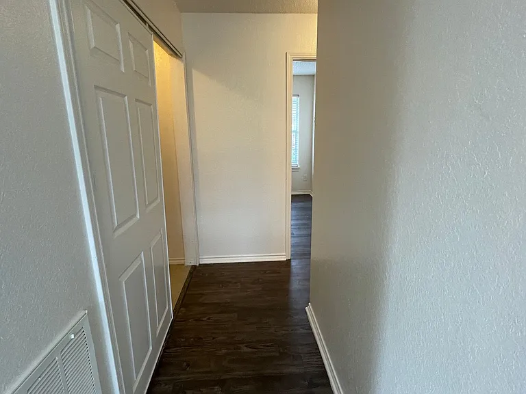 202 Chamblin Dr — Photo 19