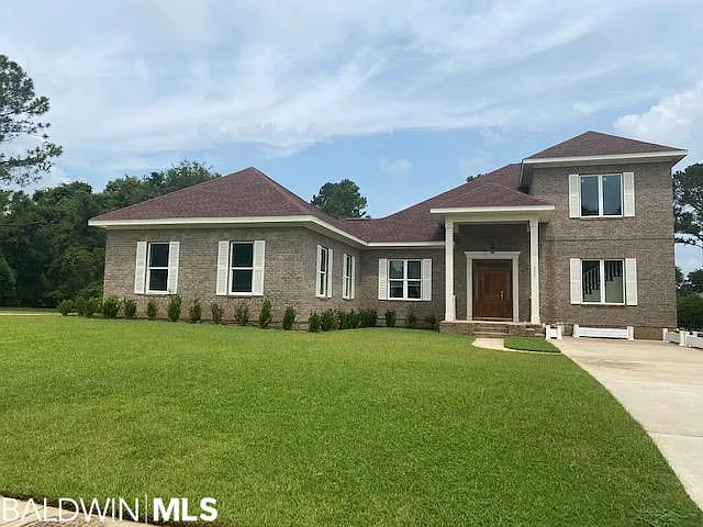 205 S Tee Dr — Photo 3