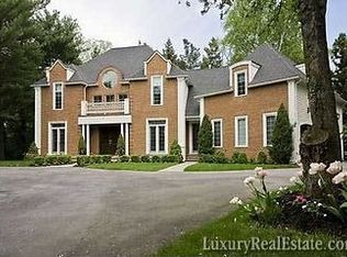 41 Cutler Ln, Brookline, MA 02467