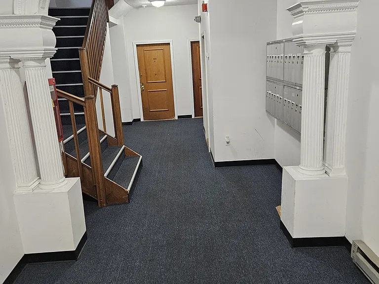 111 Norway St #404 — Photo 4