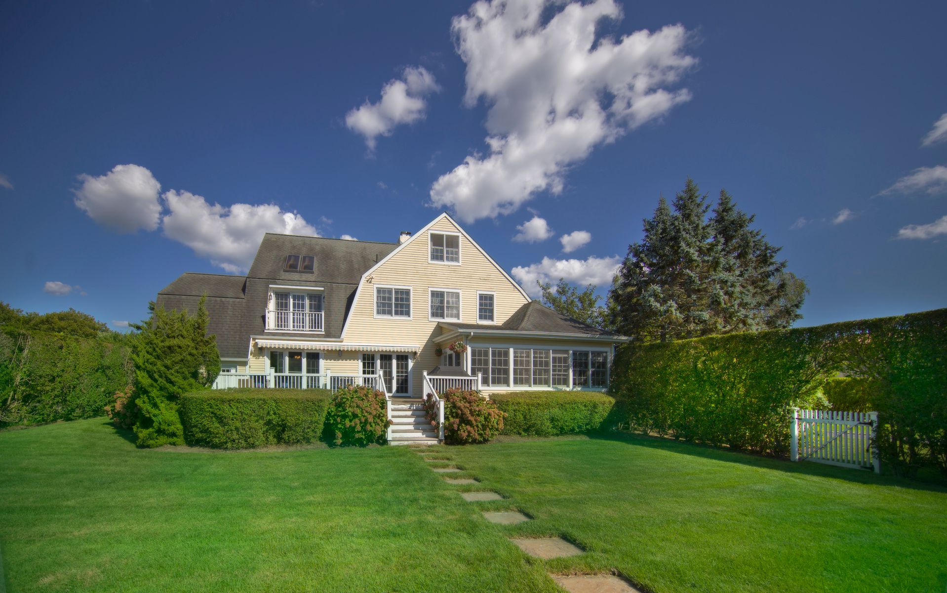 245 Oneck Ln, Westhampton Beach, NY 11978 Out East