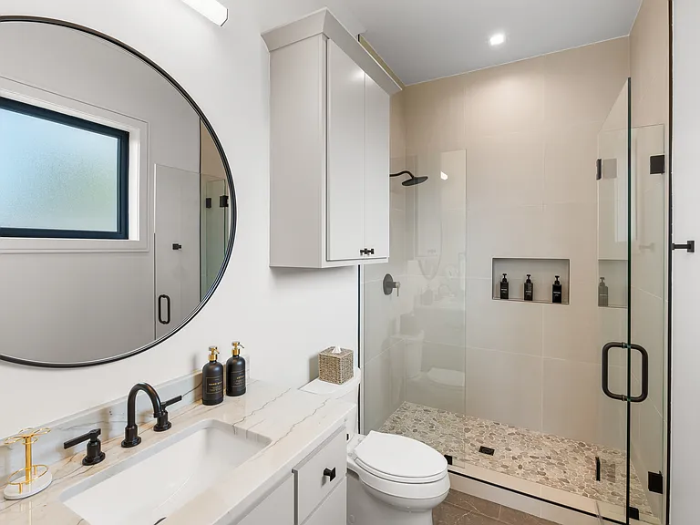3804 S Saint Louis Ave — Photo 40