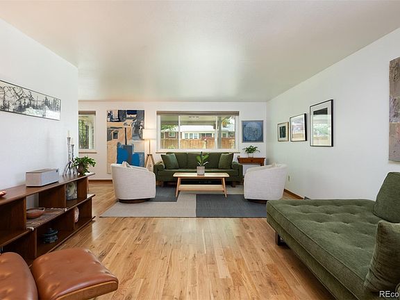 3rd image of 3547 Urban Street