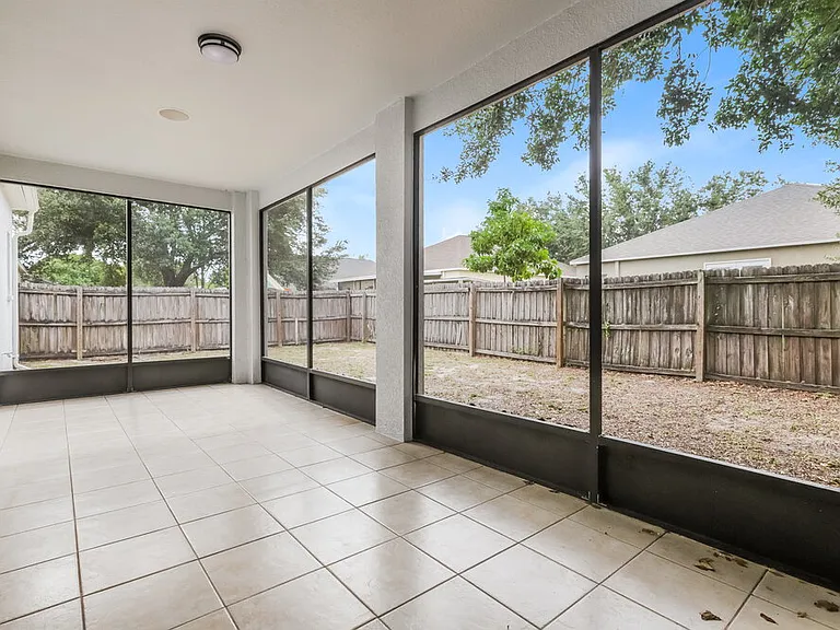 13417 Silvercreek Dr — Photo 9