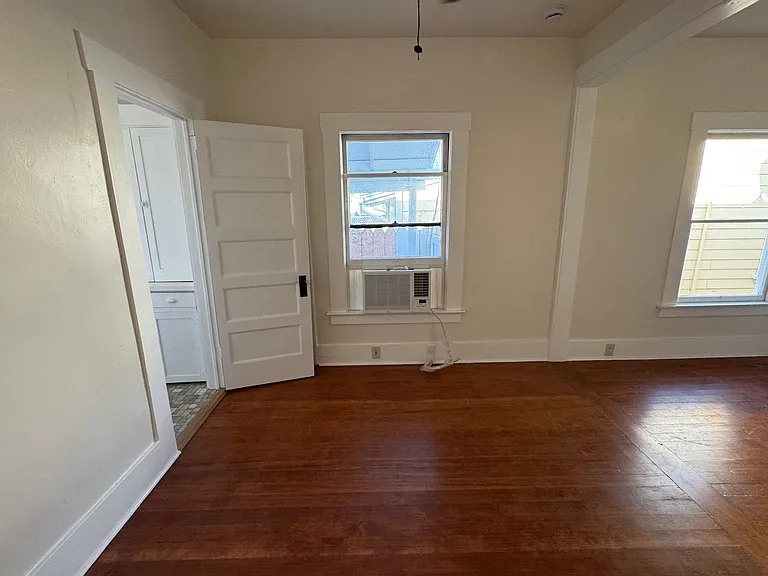 1535 Park St — Photo 13