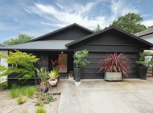 896 Los Robles Dr, Sonoma, CA